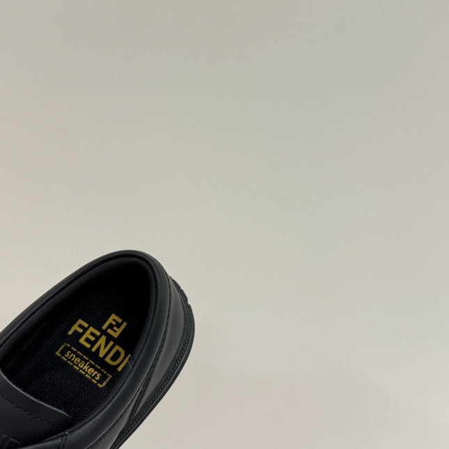 FF TRAINER SNEAKER IN BLACK CALFSKIN