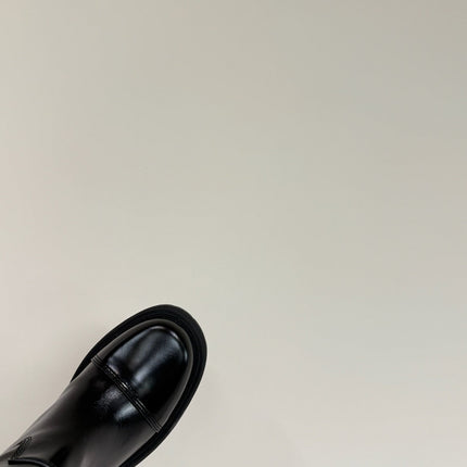 D-TOWN BOOTS IN BLACK PATENT CALFSKIN