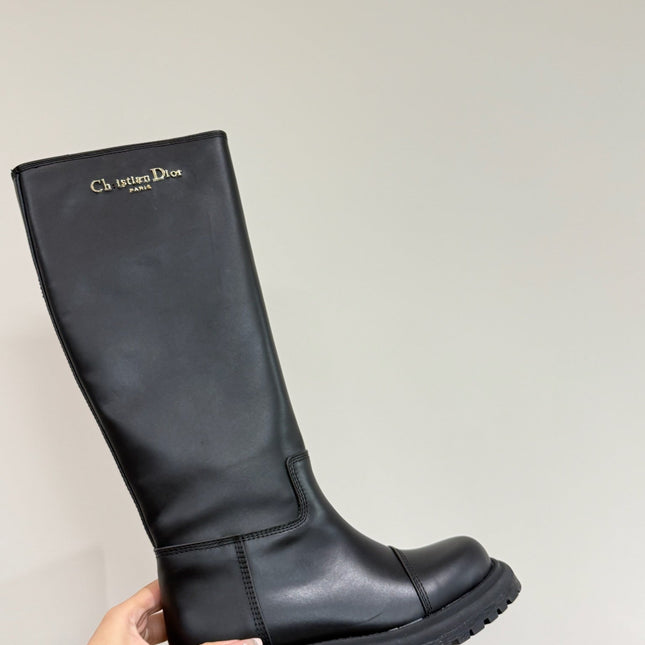 D-TOWN BOOTS IN BLACK CALFSKIN