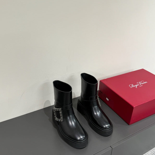 VIV' RANGERS CHELSEA ANKLE BOOTS IN BLACK CALFSKIN WITH BLACK CRYSTAL BUCKLE