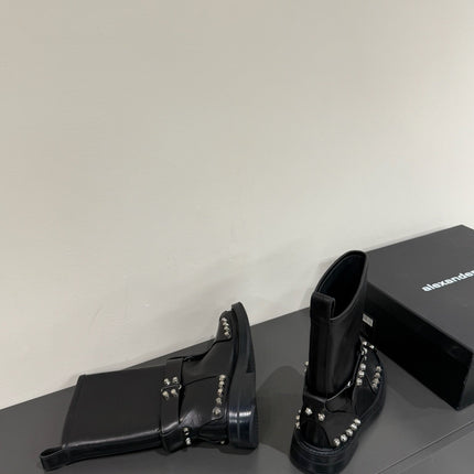 DIXON BUCKLE BOOT IN BLACK CALFSKIN