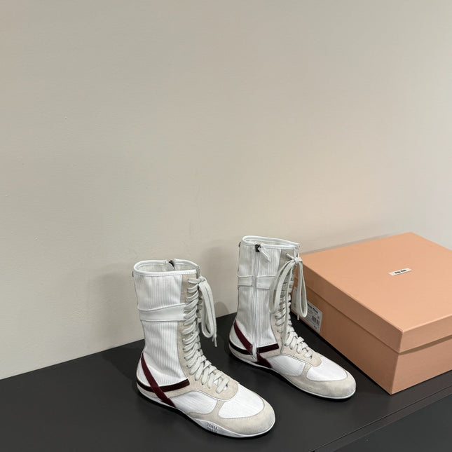 LACE-UP BOOTS IN BEIGE SUEDE AND WHITE MESH