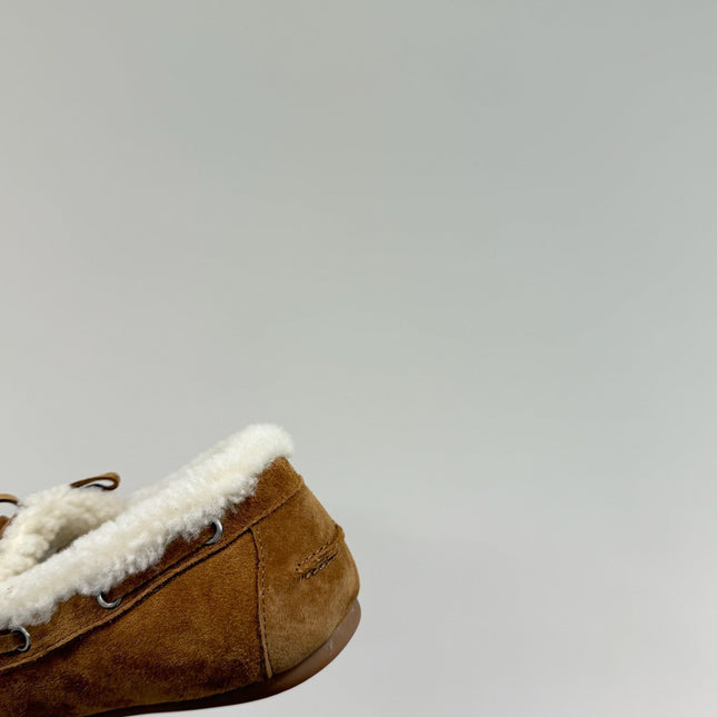 LACE-UP LOAFERS IN TAWNY BROWN SUEDE AND WHITE FLEECE LINING