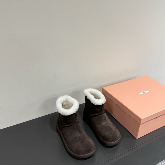 ANKLE BOOTS IN DARK CHOCOLATE SUEDE AND FLEECE LINING