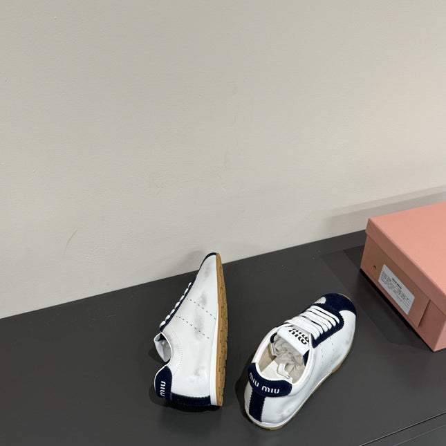 PLUME SNEAKERS IN WHITE NAPPA LAMBSKIN AND NAVY SUEDE