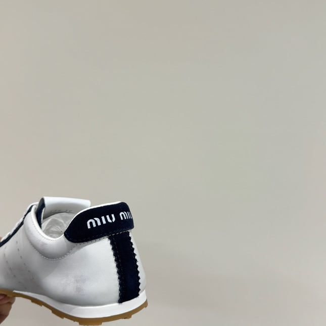 PLUME SNEAKERS IN WHITE NAPPA LAMBSKIN AND NAVY SUEDE