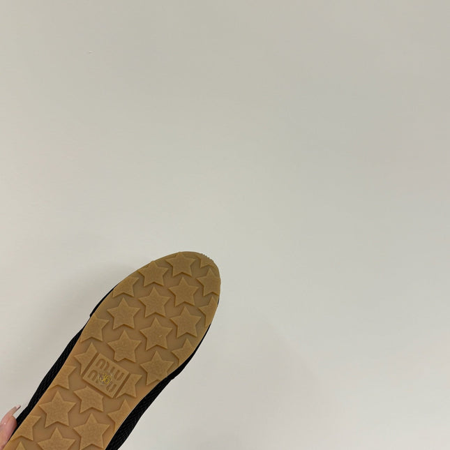 RETRO SNEAKERS IN BLACK MESH AND SUEDE