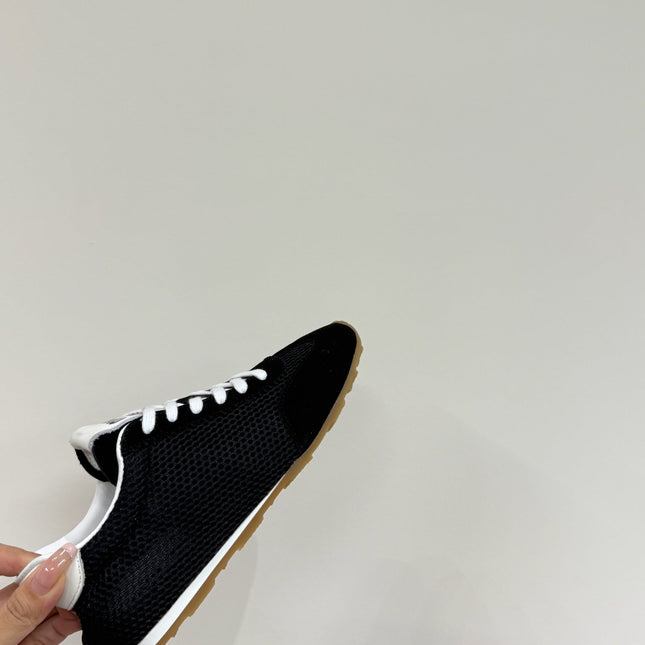 RETRO SNEAKERS IN BLACK MESH AND SUEDE