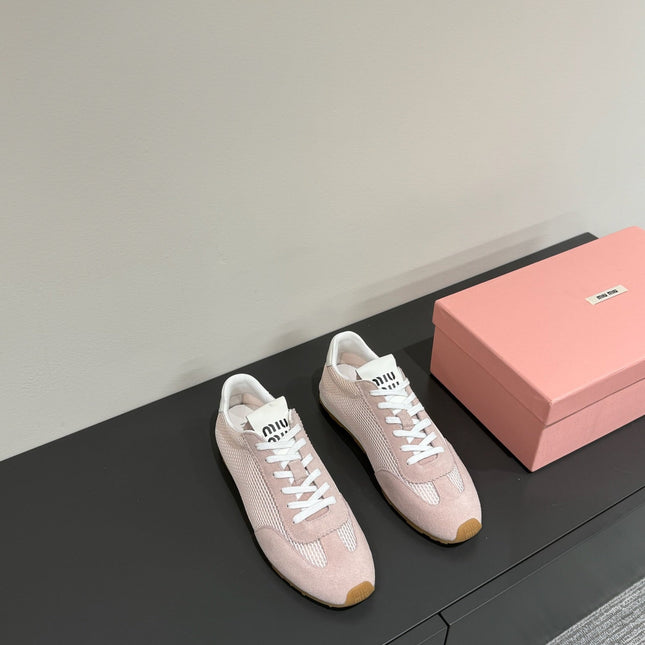 RETRO SNEAKERS IN PASTEL PINK MESH AND SUEDE