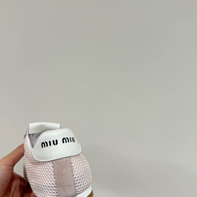 RETRO SNEAKERS IN PASTEL PINK MESH AND SUEDE