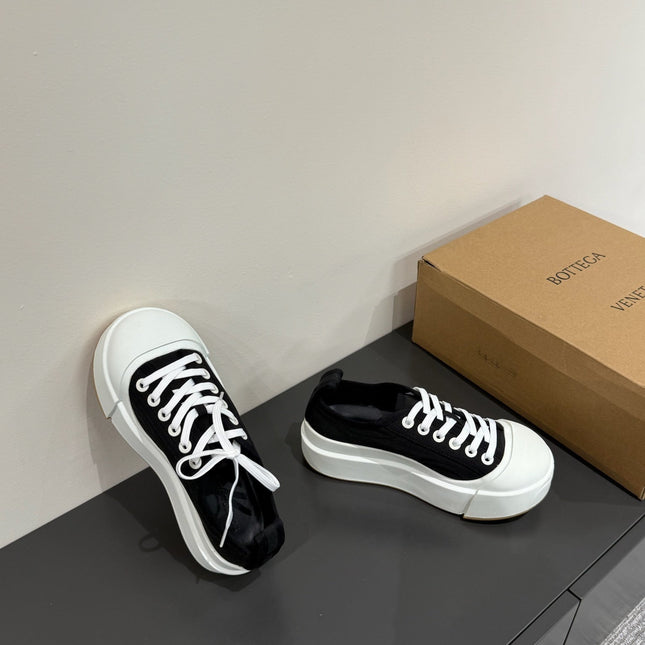 VULCAN PLATFORM SNEAKER IN BLACK CANVAS