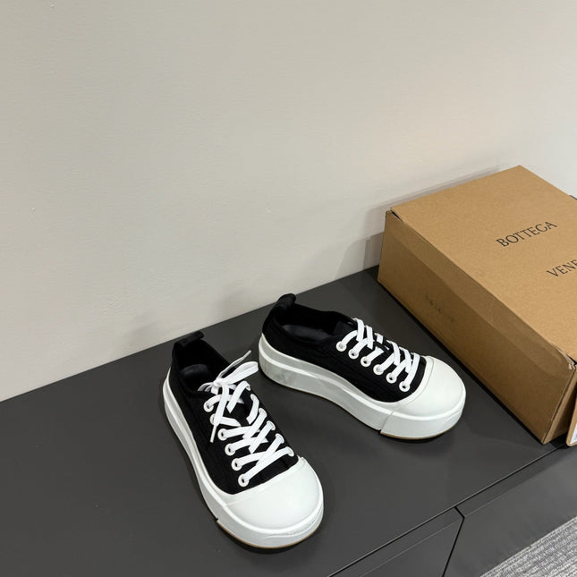 VULCAN PLATFORM SNEAKER IN BLACK CANVAS