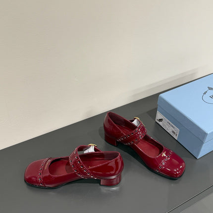 MARY JANE PUMPS IN BURGUNDY RED GLOSSY CALFSKIN