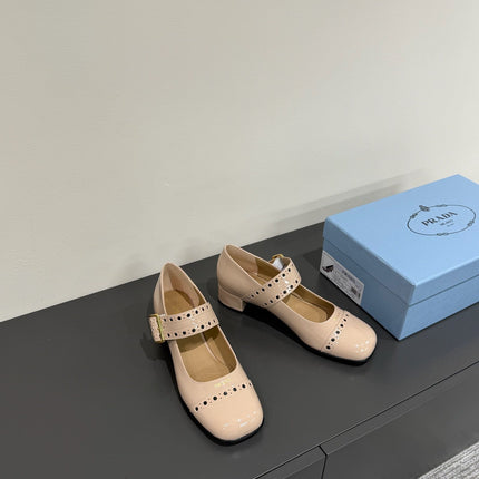 MARY JANE PUMPS IN BEIGE GLOSSY CALFSKIN
