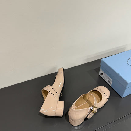MARY JANE PUMPS IN BEIGE GLOSSY CALFSKIN
