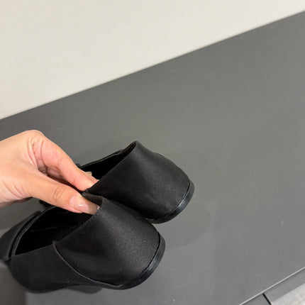 POPPY BALLET FLATS IN BLACK SILK
