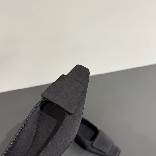 POPPY BALLET FLATS IN BLACK SILK