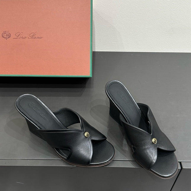 LP HIGH HEELS 25S IN BLACK LAMBSKIN