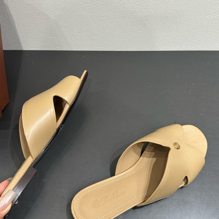 LP SANDALS 25S IN WARM BEIGE LAMBSKIN