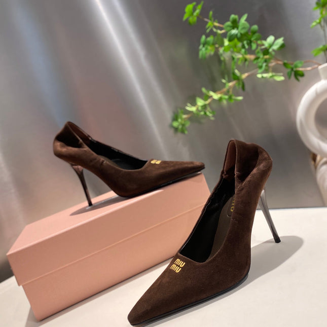 POINTED-TOE HIGH HEEL PUMPS IN CHOCOLATE SUEDE