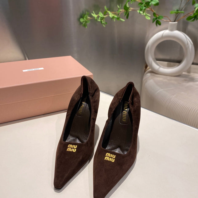 POINTED-TOE HIGH HEEL PUMPS IN CHOCOLATE SUEDE