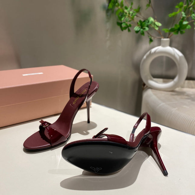 TWO STRAP HIGH HEELED SANDALS IN WINE RED GLOSSY SHEEPSKIN