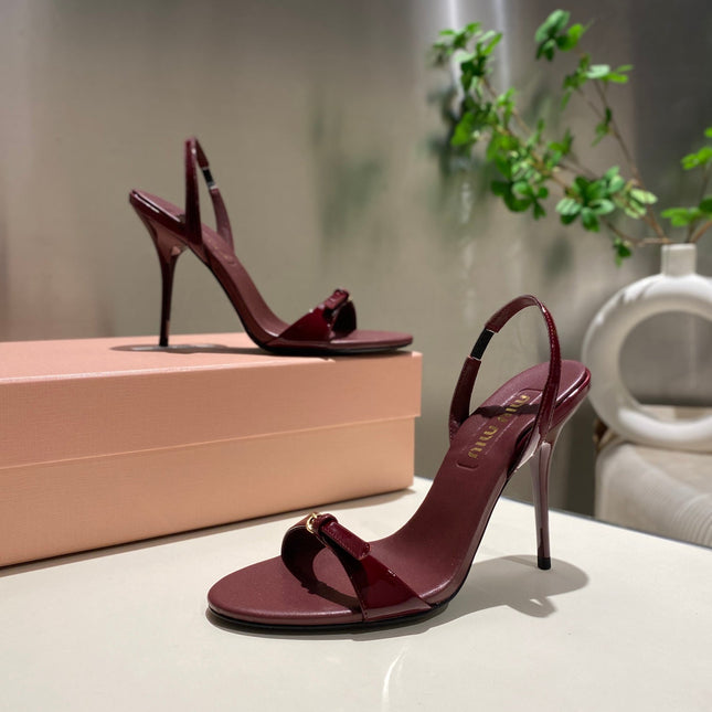 TWO STRAP HIGH HEELED SANDALS IN WINE RED GLOSSY SHEEPSKIN