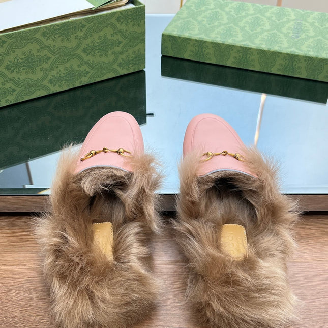 HORSEBIT MULE IN LIGHT PINK CALFSKIN AND LAMB WOOL LINING