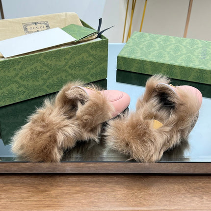 HORSEBIT MULE IN LIGHT PINK CALFSKIN AND LAMB WOOL LINING