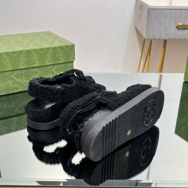 DAD SANDALS IN BLACK FLEECE WITH GOLD HARDWARE