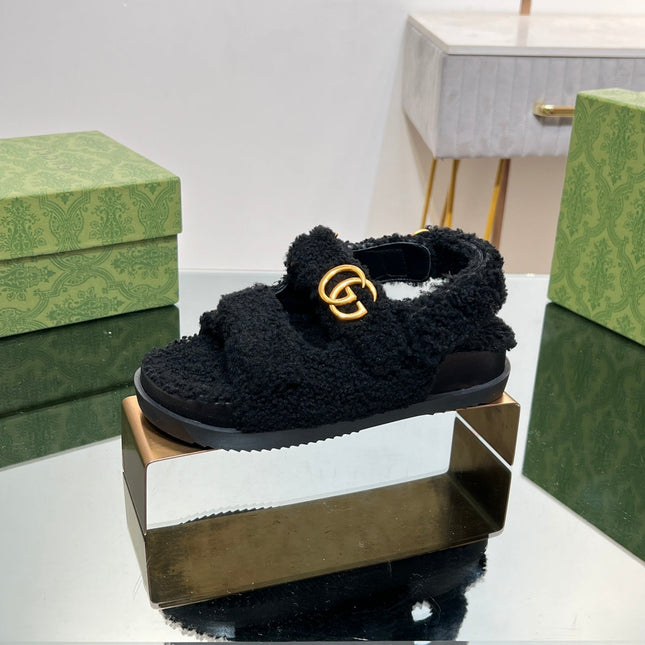 DAD SANDALS IN BLACK FLEECE WITH GOLD HARDWARE