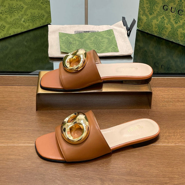 FLAT MULE IN BRONE BROWN CALFSKIN WITH GOLD HARDWARE