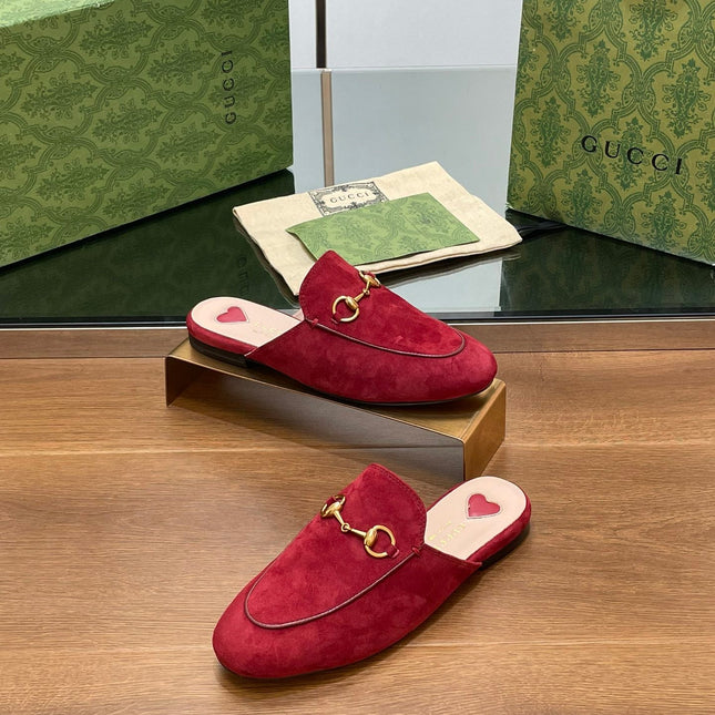 HORSEBIT MULE IN CHERRY RED SUEDE WITH GOLD HARDWARE