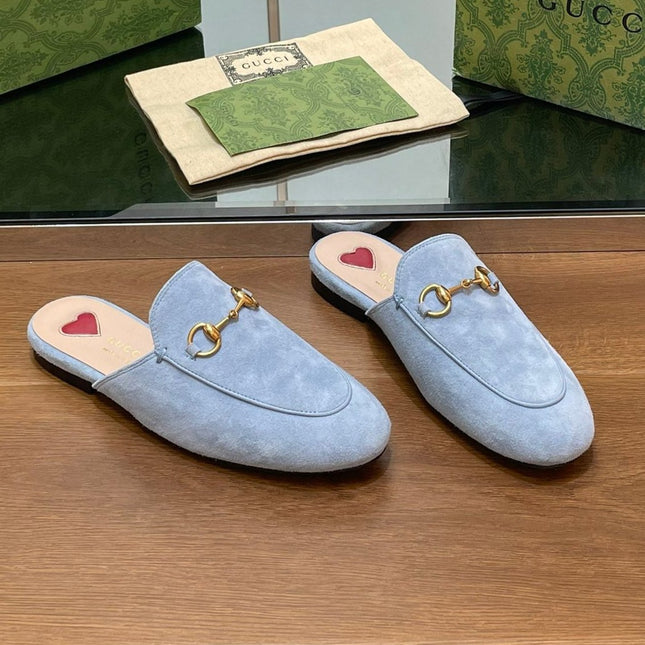 HORSEBIT MULE IN LIGHT BLUE SUEDE WITH GOLD HARDWARE