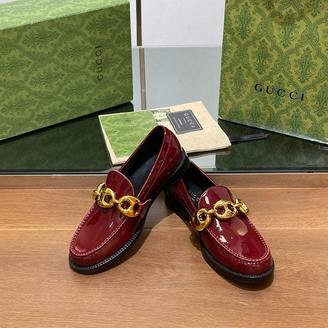 GG LOAFER SHOES IN BLOOD RED CALFSKIN WITH GOLD HARDWARE