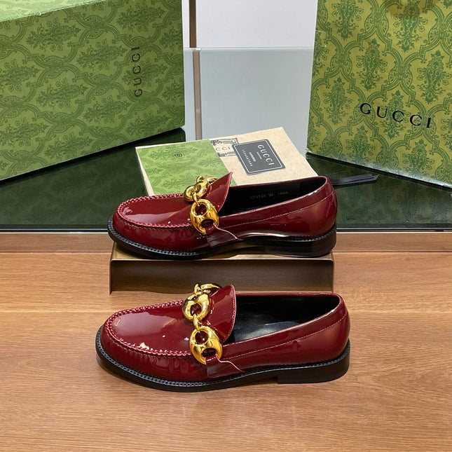 GG LOAFER SHOES IN BLOOD RED CALFSKIN WITH GOLD HARDWARE