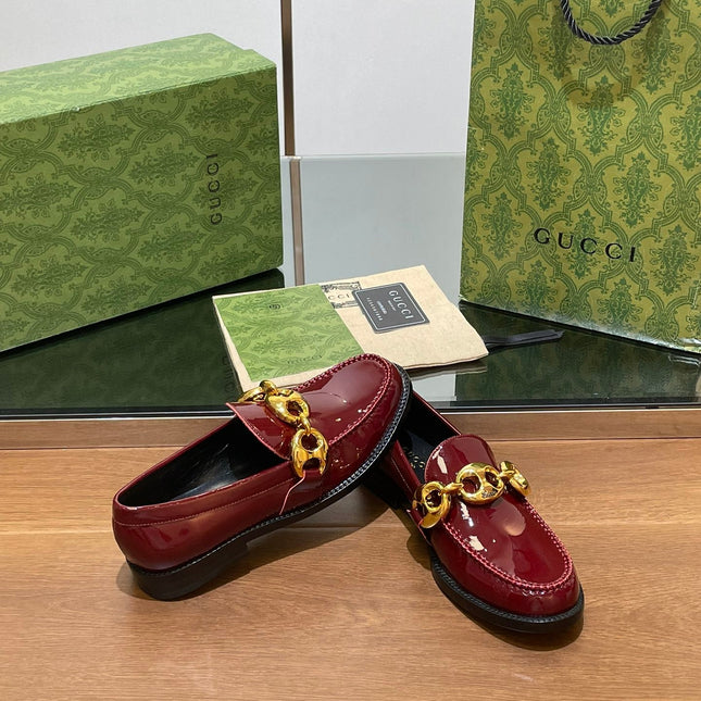 GG LOAFER SHOES IN BLOOD RED CALFSKIN WITH GOLD HARDWARE