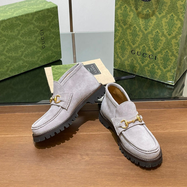 GG WOMEN'S HORSEBIT ANKLE BOOT IN KHAKI BROWN SUEDE