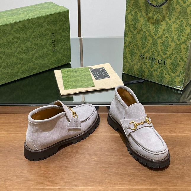 GG WOMEN'S HORSEBIT ANKLE BOOT IN KHAKI BROWN SUEDE