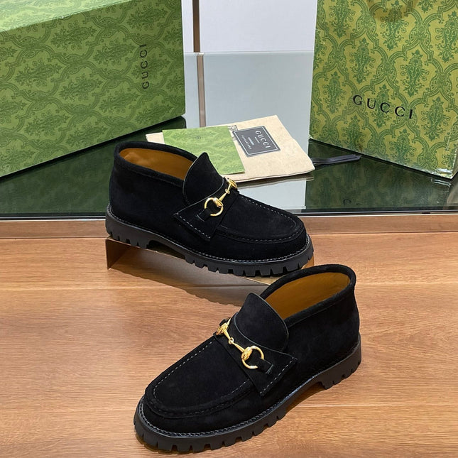 GG WOMEN'S HORSEBIT ANKLE BOOT IN BLACK SUEDE