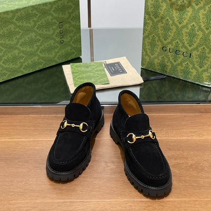 GG WOMEN'S HORSEBIT ANKLE BOOT IN BLACK SUEDE