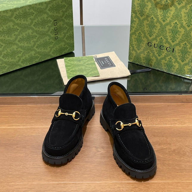 GG WOMEN'S HORSEBIT ANKLE BOOT IN BLACK SUEDE