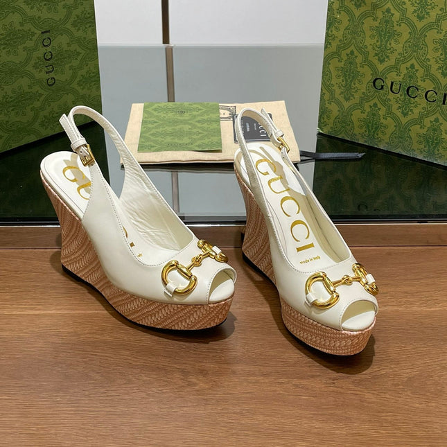 GG WEDGE PLATFORM IN WHITE CALFSKIN WITH GOLD HARDWARE