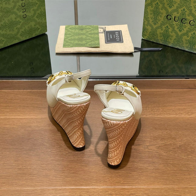 GG WEDGE PLATFORM IN WHITE CALFSKIN WITH GOLD HARDWARE