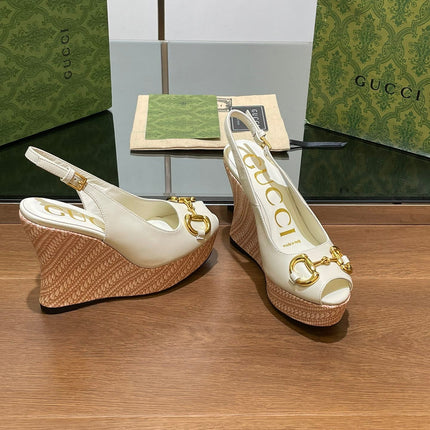 GG WEDGE PLATFORM IN WHITE CALFSKIN WITH GOLD HARDWARE