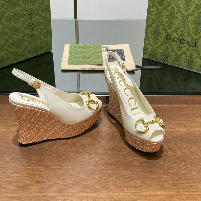 GG WEDGE PLATFORM IN WHITE CALFSKIN WITH GOLD HARDWARE