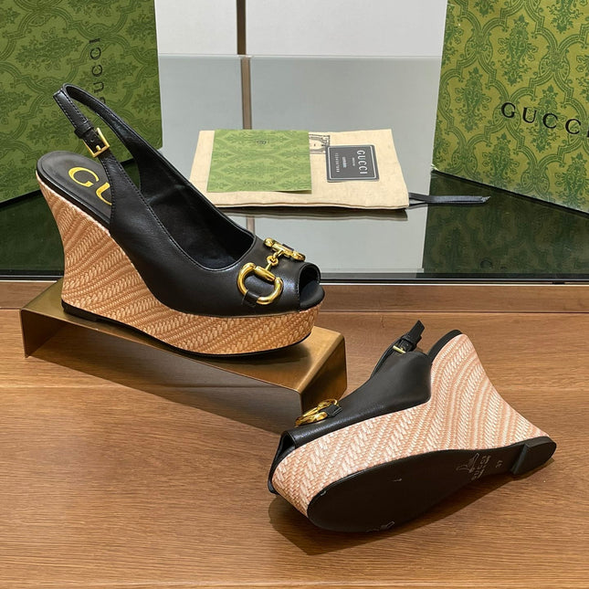 GG WEDGE PLATFORM IN BLACK CALFSKIN WITH GOLD HARDWARE