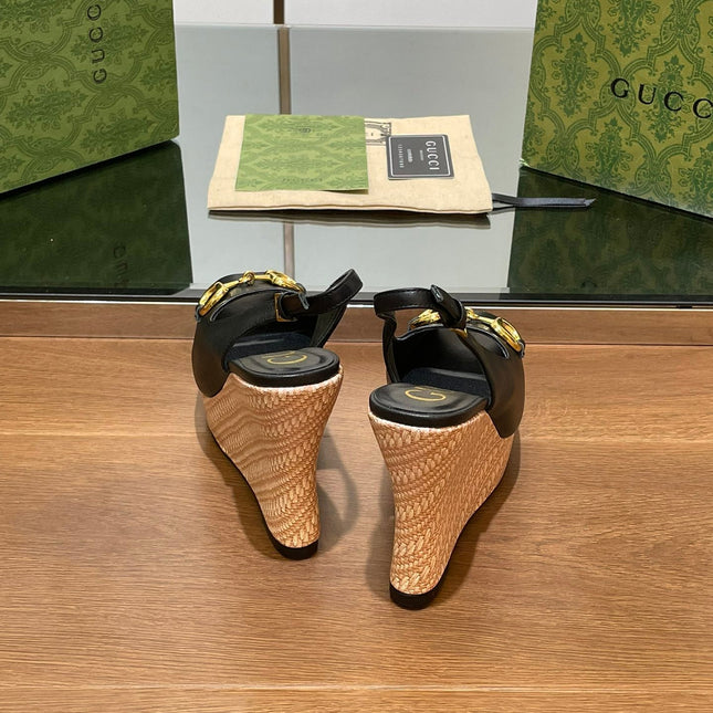 GG WEDGE PLATFORM IN BLACK CALFSKIN WITH GOLD HARDWARE