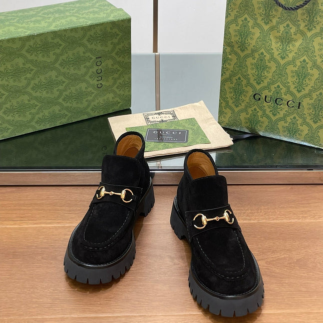 GG WOMEN'S HORSEBIT ANKLE BOOTS 4.5CM IN BLACK SUEDE