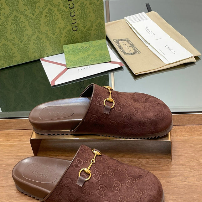 GG HORSEBIT MULE IN CHOCOLATE BROWN EMBOSSED SUEDE AND SHEEPSKIN LINING